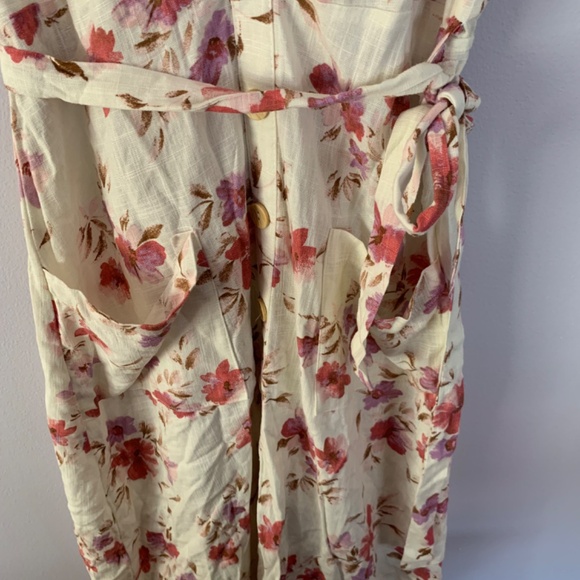 Cream floral dress - Picture 9 of 9